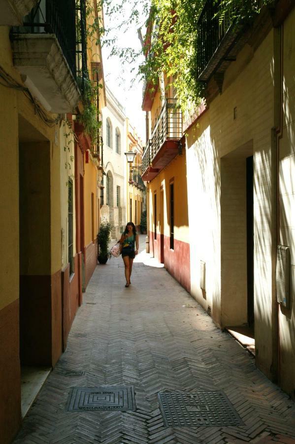 Archeros Oasis Seville Exterior photo